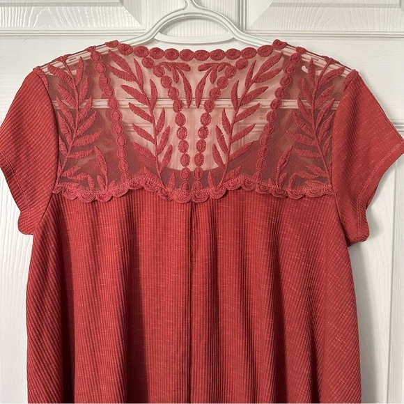 Juniors Jolt Flowy Crochet Sleeves Top Size Medium - Picture 6 of 6